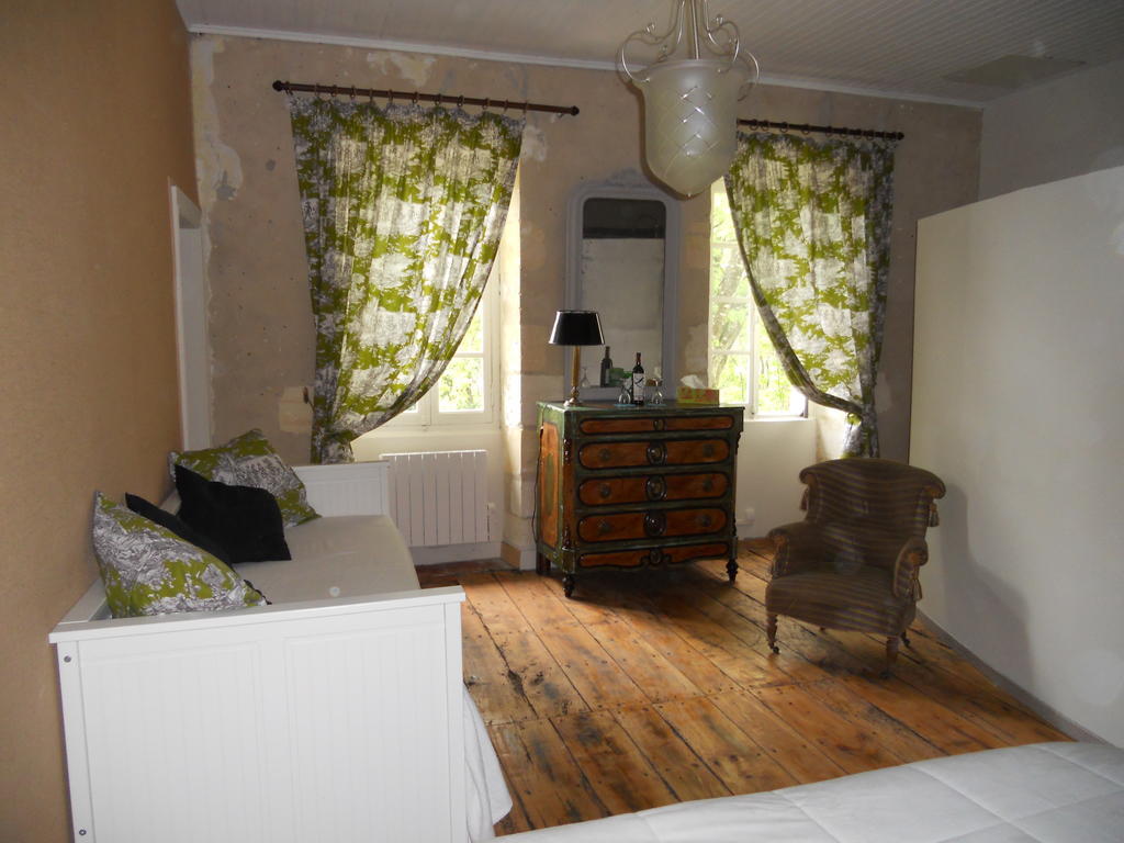 Chambre D'Hotes Le Moulin De Moulis ห้อง รูปภาพ