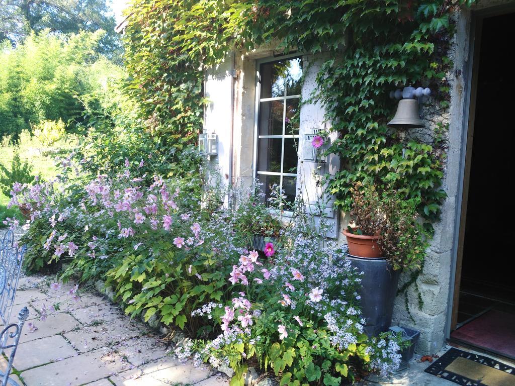 Chambre D'Hotes Le Moulin De Moulis ภายนอก รูปภาพ