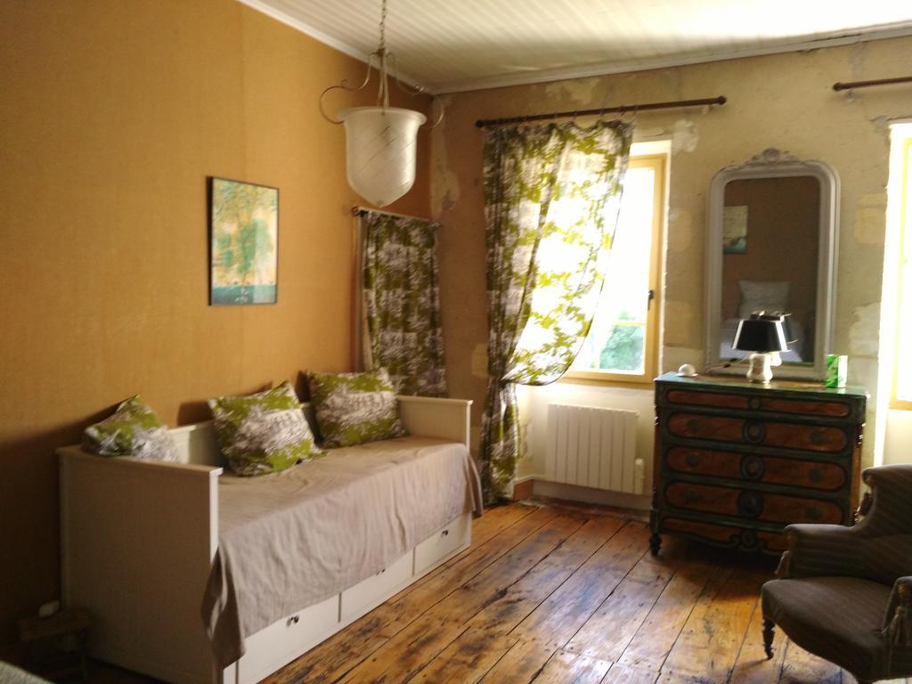 Chambre D'Hotes Le Moulin De Moulis ภายนอก รูปภาพ